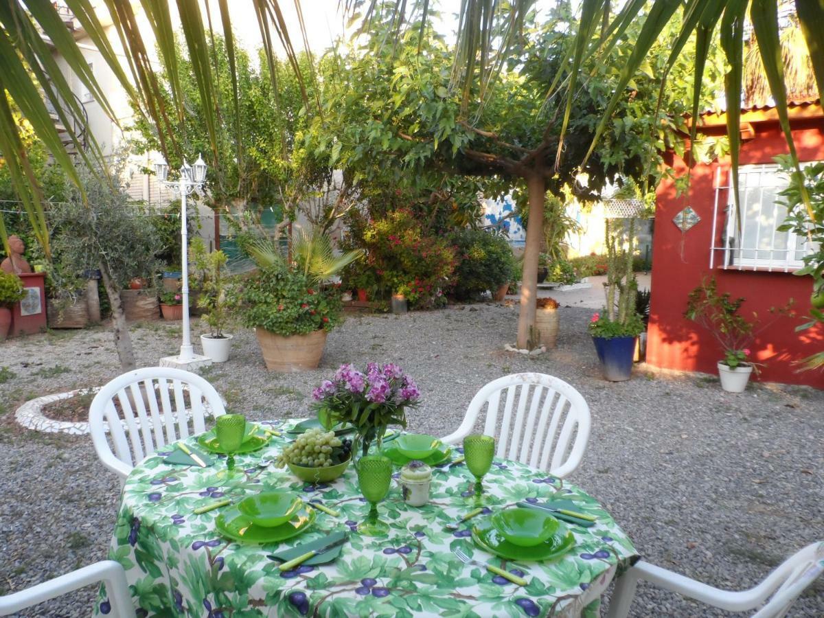 Вілла Casa Con Jardin Frente Playa De Бурріана Екстер'єр фото