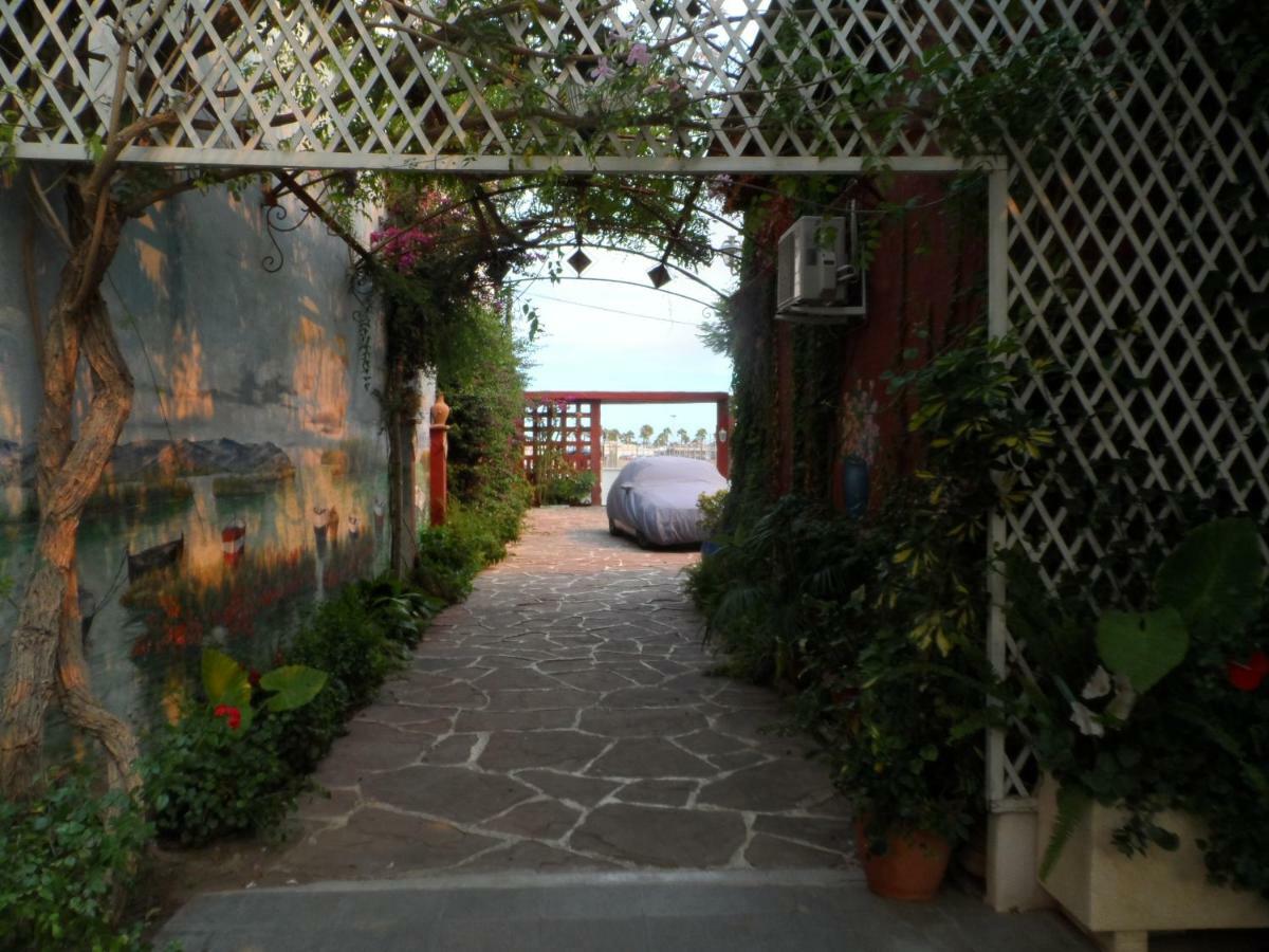 Вілла Casa Con Jardin Frente Playa De Бурріана Екстер'єр фото